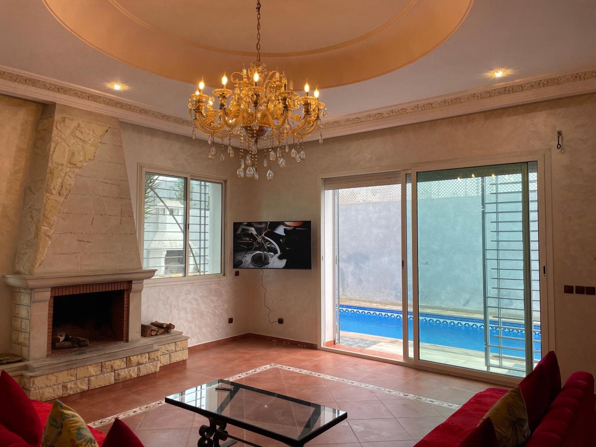 Luxury At Ain-diab Apartment *